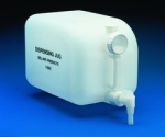 Scienceware dispensing jug, snap closure, prevents glugging, pkg of 1 ea