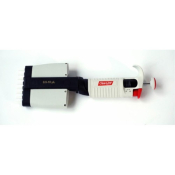 ClearLine 8-Channel Variable Volume Micropipette 1-10uL Red