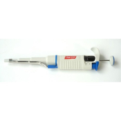 ClearLine Single Channel Variable Volume Micropipette 10-1000uL Blue