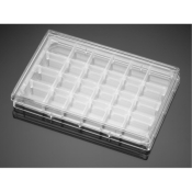 FluoroBlok 24 Well Polystyrene Feeder Tray, with Lid, Sterile