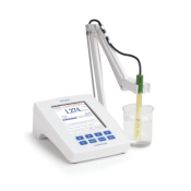 Hanna Research grade Conductivity/Resistivity/TDS/Salinity with USP645 meter