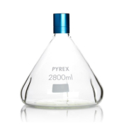 PYREX Baffled Fernbach Screw Neck Culture Flask with Blue Screwcap 2.8L