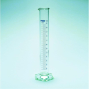 PYREX Tall Form Heavy Duty Rim Measuring Cylinder Class B 2L
