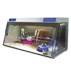 PCR Cabinets