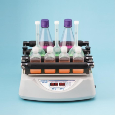 Orbital Genie Shaker with Ratchet Clamps Platform